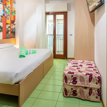 מלון Trieste Mare 3*