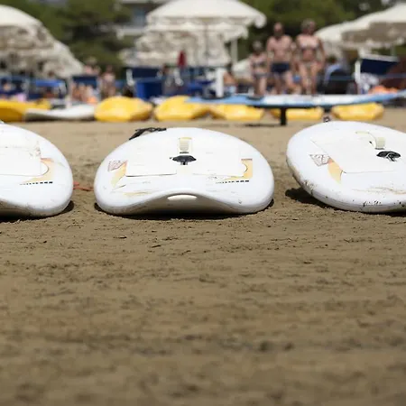 Trieste Mare لينانو سابيادورو